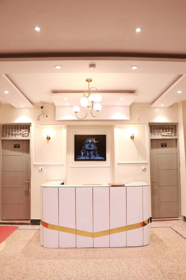 Amrit Hotel New Delhi Luaran gambar