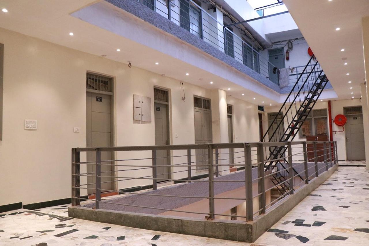 Amrit Hotel New Delhi Luaran gambar
